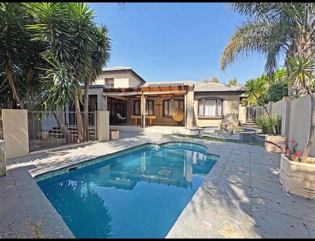 4 BEDROOM HOUSE FOR SALE IN PINEHAVEN